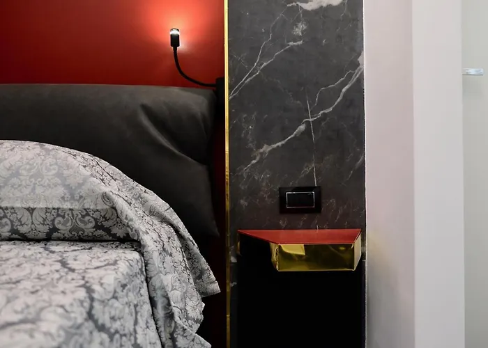 The Boutique Napoli Suite